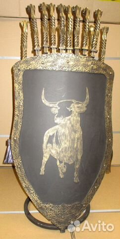 Подставка кованый щит с шампурами