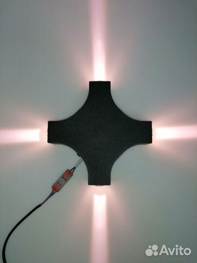 Фасадный светильник