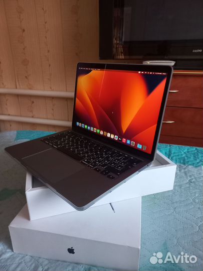 Apple macbook pro 13