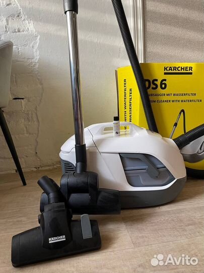 Пылесос karcher DS 6 premium plus белый