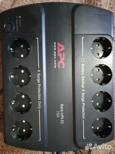 Ибп Бесперебойный блок питан APC Back-UPS BE700-RS