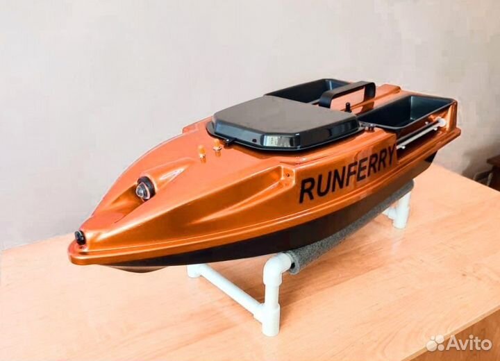 Прикормочный карповый кораблик Ранферри Speed V4