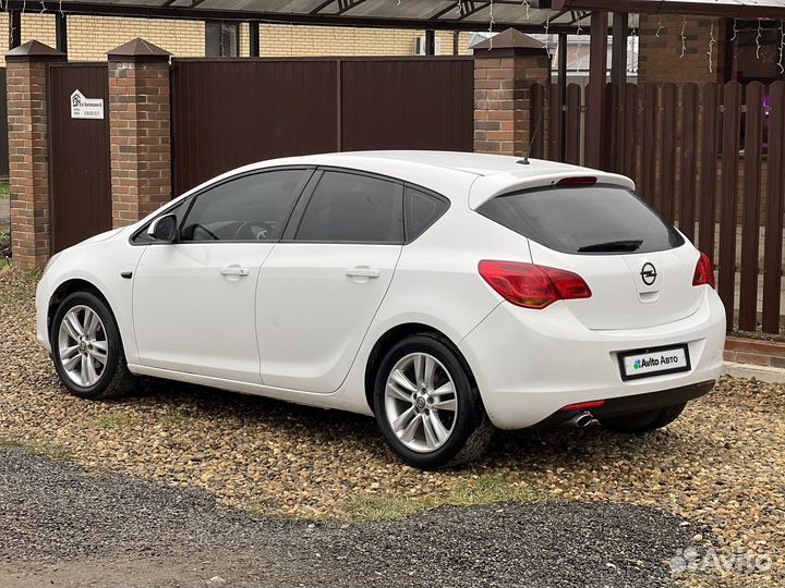 Opel Astra 1.4 AT, 2011, 174 883 км