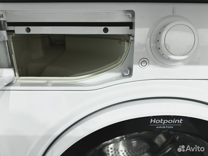 Стиральная машина узкая Hotpoint-Ariston RSM 601 W