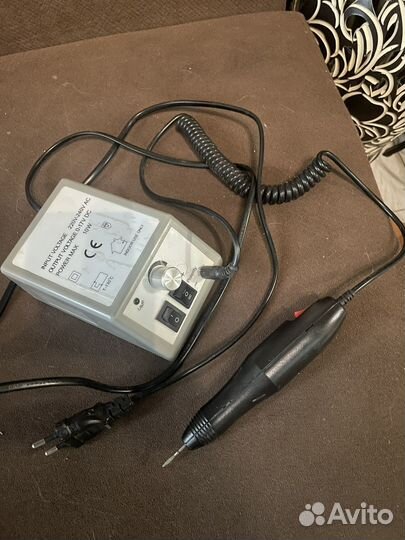 Машинка для маникюра,уф лампа и шилаки