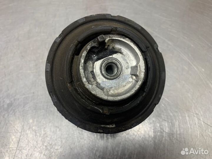 Подушка крепления двигателя Mercedes C-Class W203