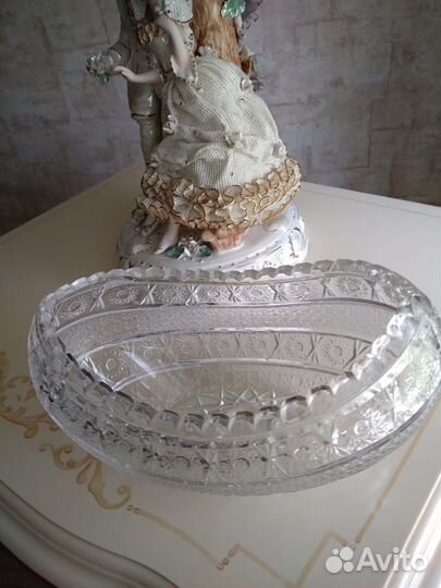 Ваза ладья. Хрусталь, алмазная грань. гдр