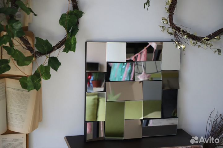 Зеркальное панно