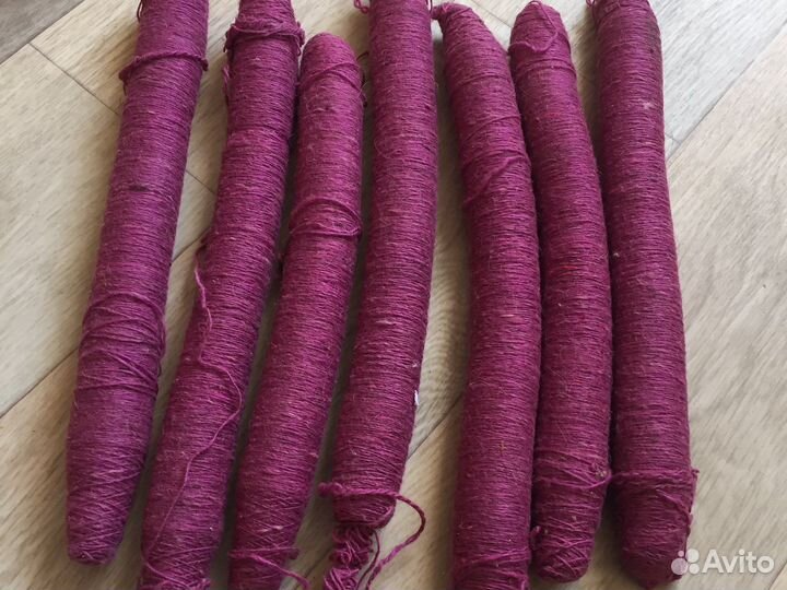 Шерсть и нитки для вязания