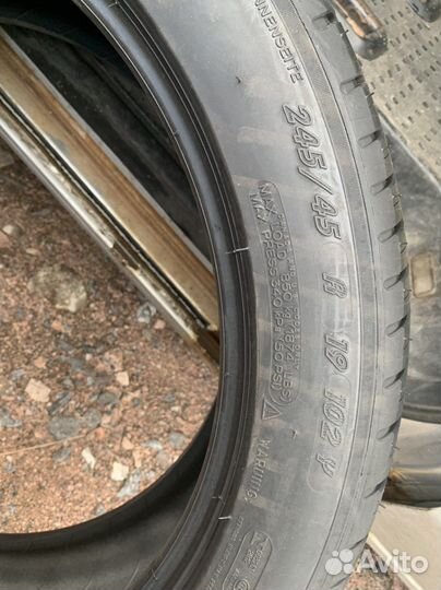 Michelin Pilot Sport 3 245/45 R19 и 275/40 R19 102Y