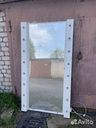 Зеркало с подсветкой