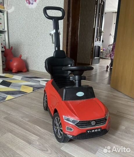 Машинка каталка толокар VW