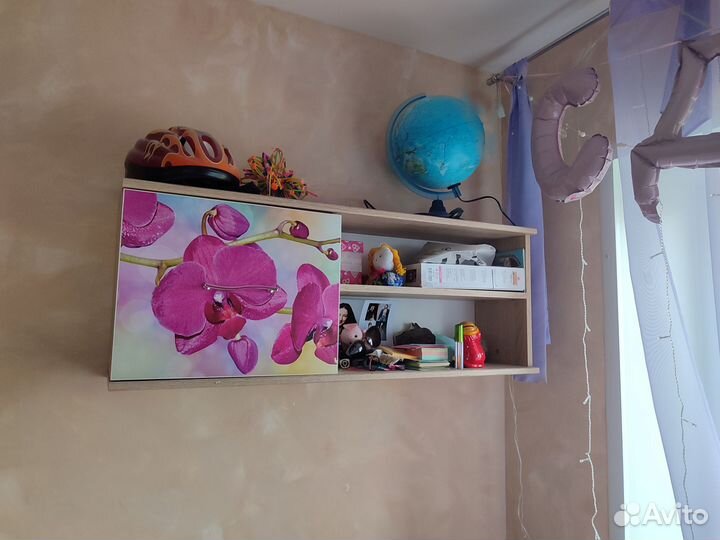 Шкаф, стол школьника, комод и полка настенная