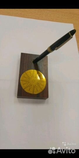 Настольная медаль - подставка