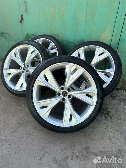 Колеса Audi Q7 4M / Q8 оригинал R22