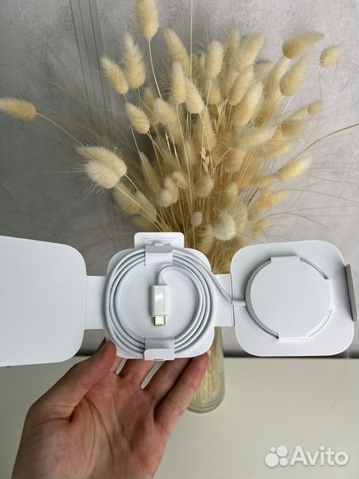Беспроводная зарядка Apple magsafe charger
