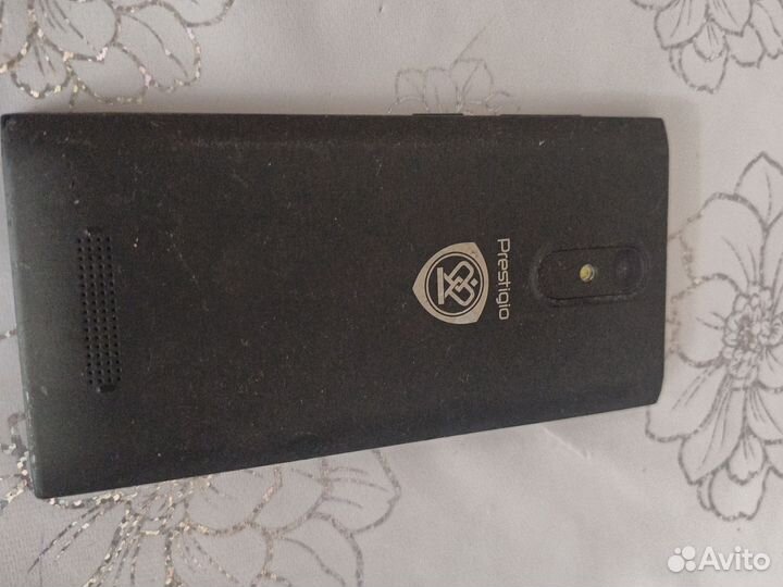 Prestigio MultiPhone 3451, 4 ГБ