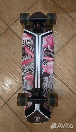 Скейтборд Red Flora