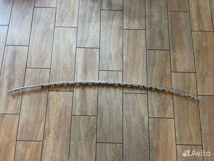 Накладка заднего бампера задняя Volkswagen Tiguan