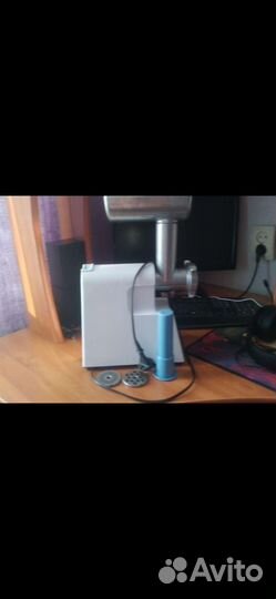 Мясорубка электрическая бу Браун