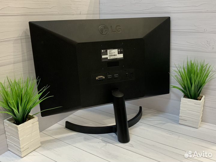 Монитор LG 22