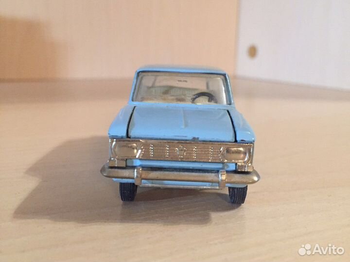 Москвич 427 (1:43) (ссср)