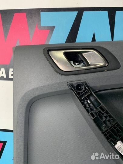 Обшивка двери задней правой Ford Ranger 4 T6.2