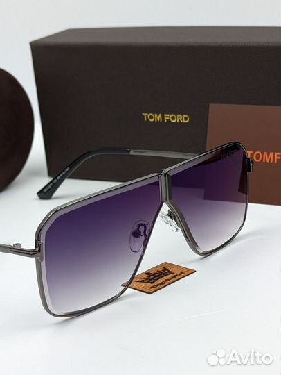 Солнцезащитные очки Tom Ford