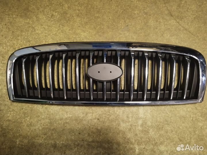 Решётка радиатора чёрная хром с местом