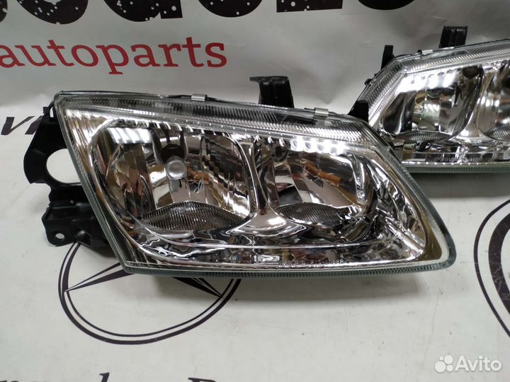 Фара передняя Nissan Almera N16 новая
