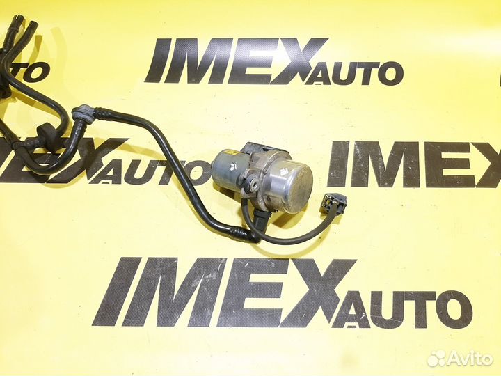 Насос вакуумный Volvo S80 2.5 3.0