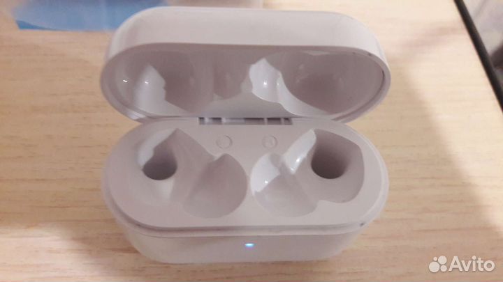 Кейс для беспроводных наушников