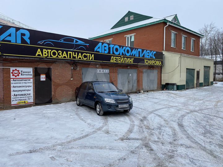 Гараж, > 30 м²