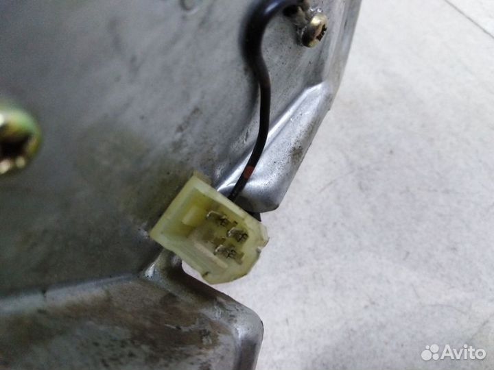 Моторчик стеклоочистителя задний