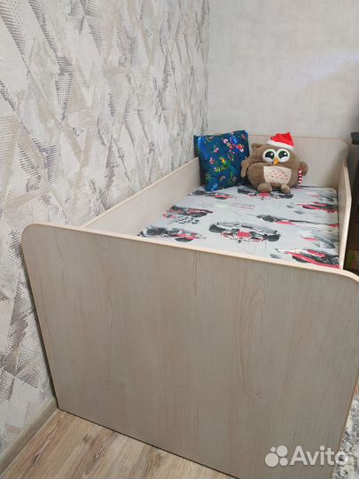 Детская кровать с матрасом