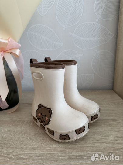 Резиновые сапоги для девочки