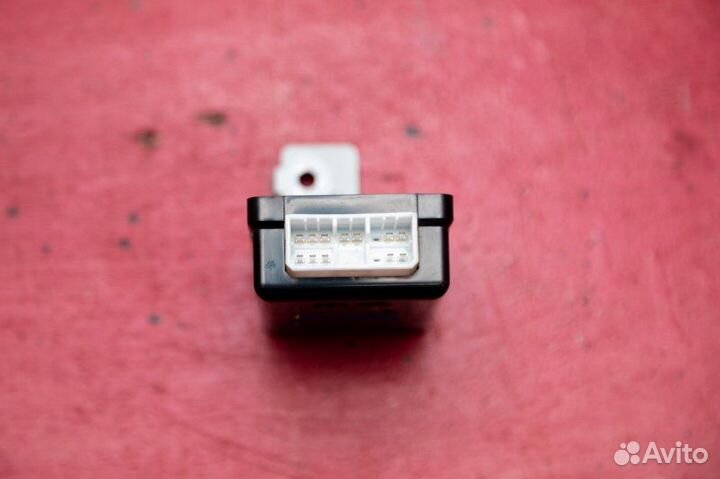 Блок управления дверьми Kia Ceed 1G G4FC 1.6 2006