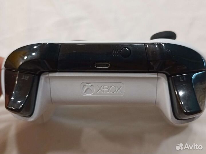 Геймпад xbox One