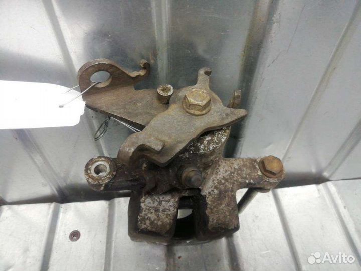 Суппорт тормозной задний левый Renault Megane 3