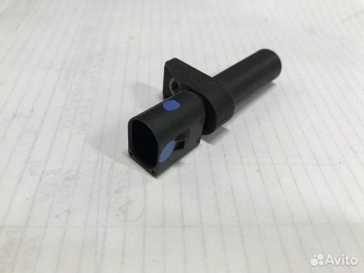 Датчик коленвала mercedes два контакта с 2000г.в