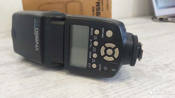 Вспышка камеры Yongnuo YN560 IV