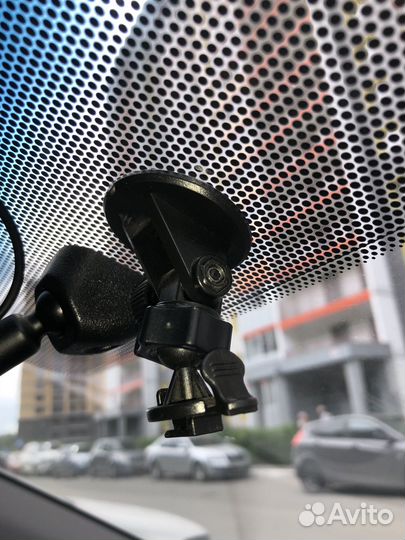 Автомобильный видеорегистратор Xiaomi YI