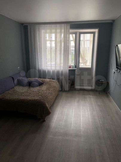2-к. квартира, 54 м², 4/10 эт.