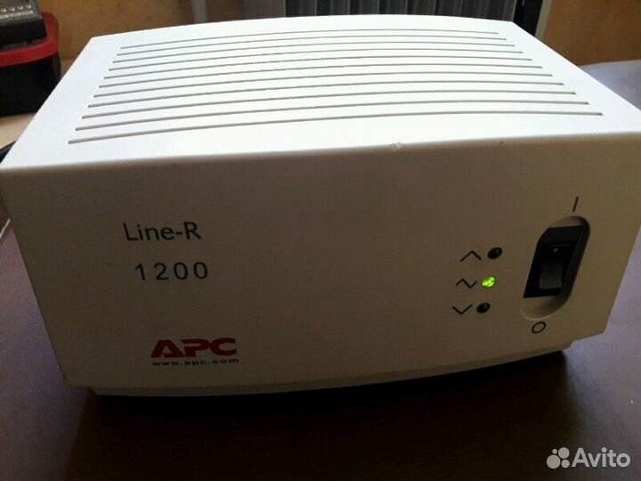 Стабилизатор напряжения APC LiNE-R 1200