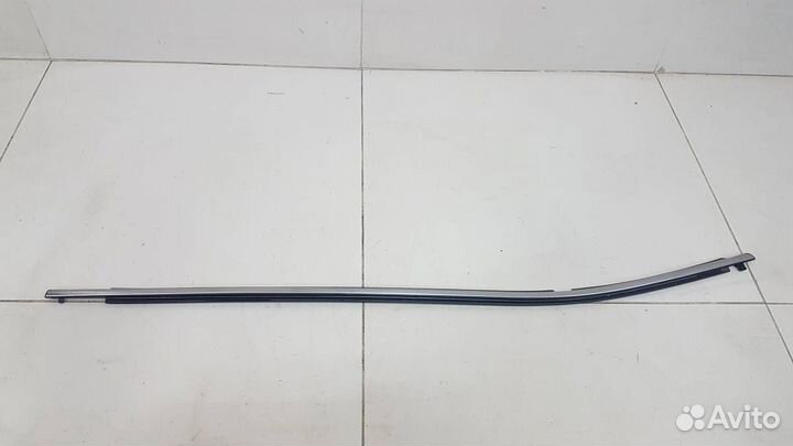 Накладка стекла заднего левого Toyota Corolla E180