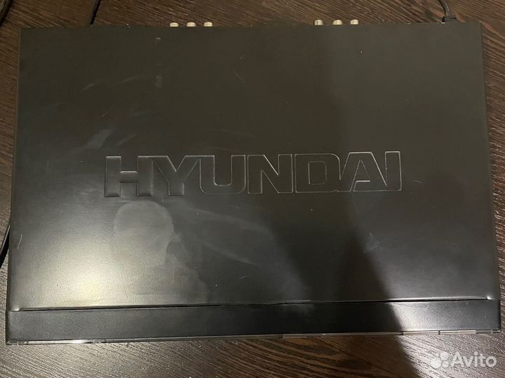 DVD плеер hyundai H-DVD5049-N