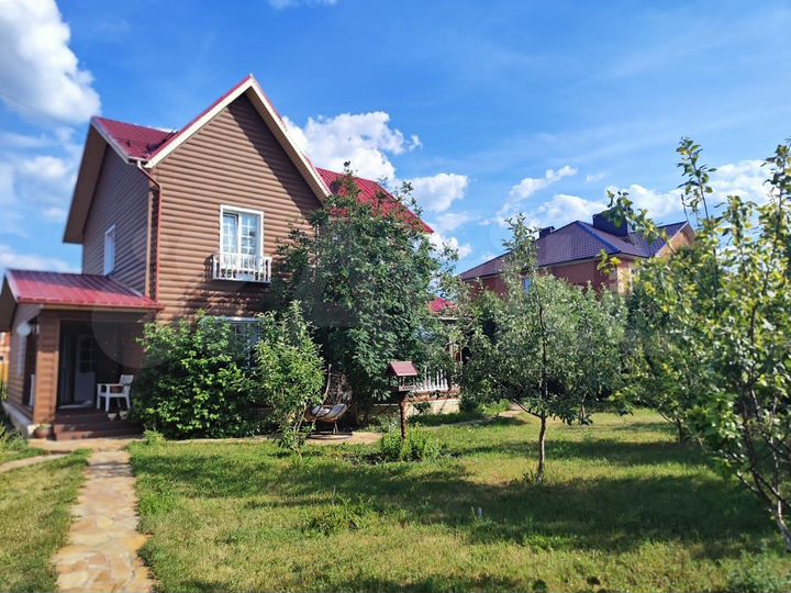 Коттедж 179 м² на участке 15 сот.