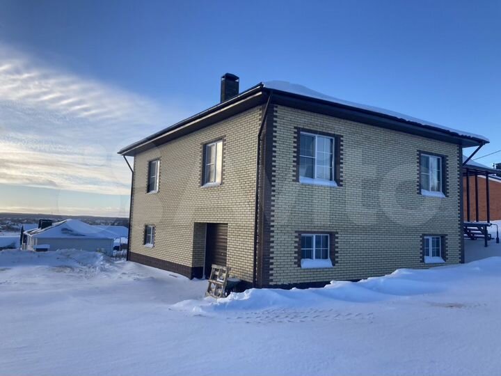 Дом 202 м² на участке 10 сот.