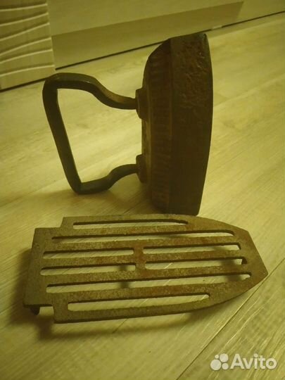Утюг чугунный старинный