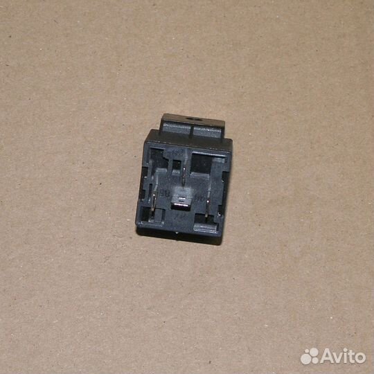 Реле 12V 30A электромагнитное 4-х контактное